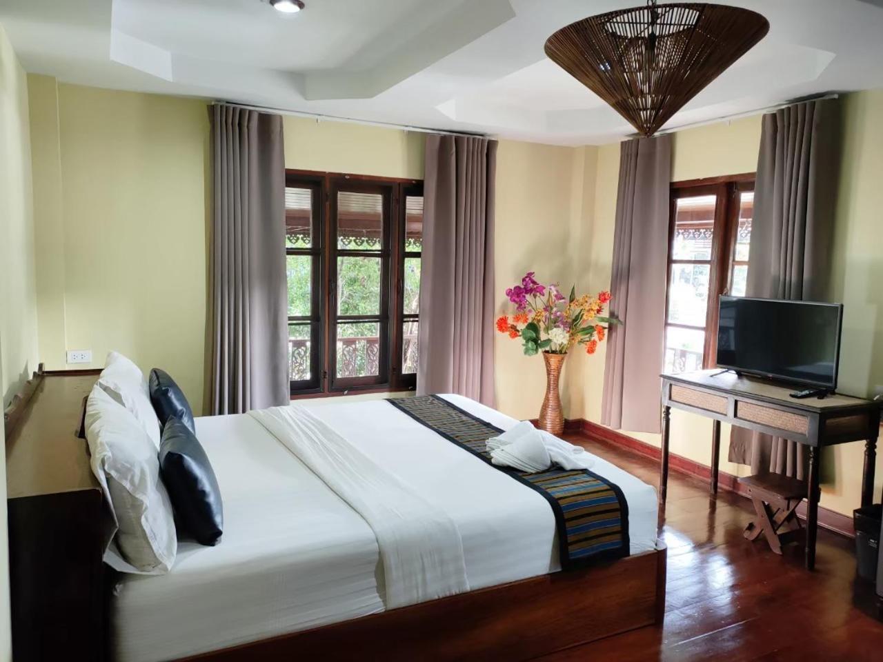 Jintana Resort Buriram Exterior photo