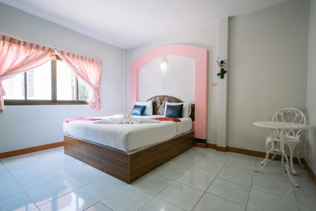 Jintana Resort Buriram Exterior photo